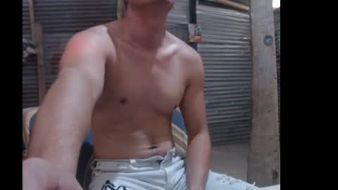 Snapshot of snakeguy08 chatting on May 6, 2:55 pm snakeguy08 online show from May 6, 2:55 pm