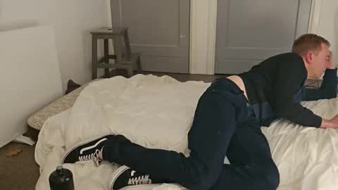 sneakerboy444 online show from November 15, 9:43 pm