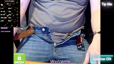 Snapshot of sneakybill82 chatting on February 9, 2:50 pm Sneakybill online show from February 9, 2:50 pm