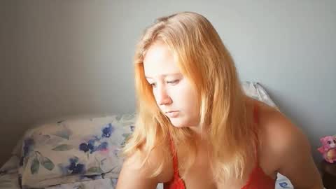 Sneakylildevils online show from May 26, 7:48 am