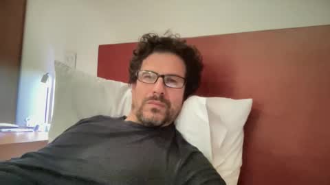 Snapshot of snfrisco76 chatting on December 16, 5:34 am snfrisco76 online show from December 16, 5:34 am