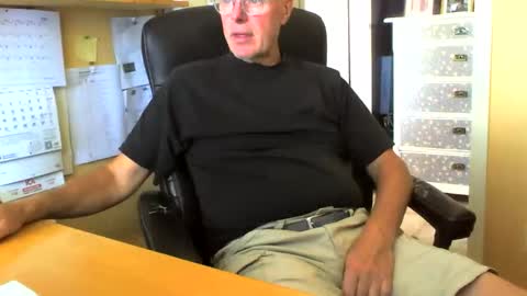 snickarn335731 online show from September 10, 12:27 pm