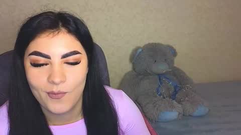 Olivia online show from November 21, 3:33 pm