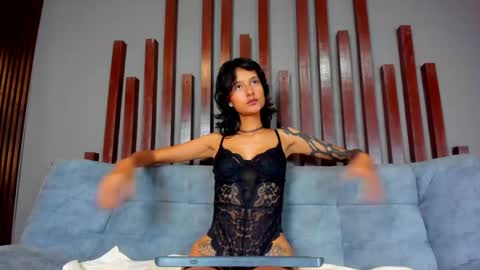 Snapshot of snner_velvet chatting on April 28, 7:30 pm snner_velvet online show from April 28, 7:30 pm
