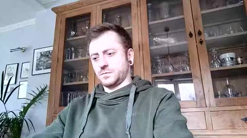 Snapshot of snoecks chatting on March 1, 2:19 pm snoecks online show from March 1, 2:19 pm