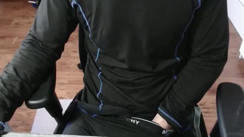 Cbt-Slave online show from April 11, 5:34 am