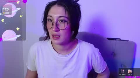 IG     OF red moonn online show from January 19, 11:56 am