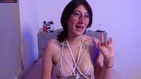 IG     OF red moonn online show from March 2, 7:34 pm