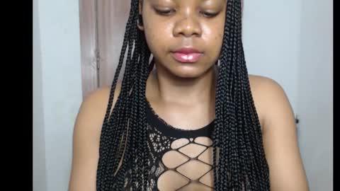 snowdrop5 online show from October 7, 8:06 pm