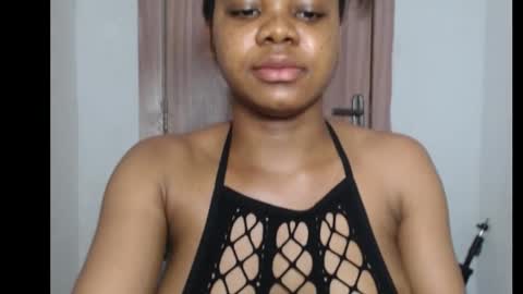 snowdrop5 online show from November 16, 7:30 pm