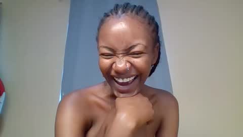 Snowie eyes online show from November 22, 12:37 pm