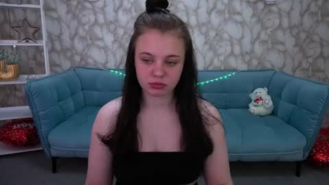 snowwhite_bella online show from April 24, 7:27 pm