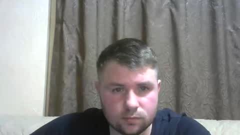 Snapshot of snowyqred chatting on November 18, 6:01 pm Arthur online show from November 18, 6:01 pm