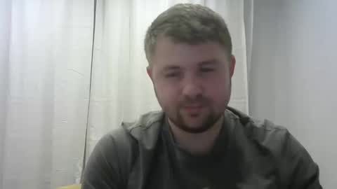 Snapshot of snowyqred chatting on March 9, 7:07 pm Arthur online show from March 9, 7:07 pm