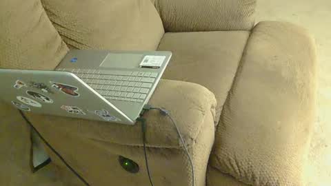 Snapshot of sobadsogood34 chatting on November 16, 5:02 am sobadsogood34 online show from November 16, 5:02 am