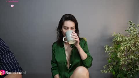 Snapshot of sochnogirls chatting on February 9, 1:46 pm Yesenia online show from February 9, 1:46 pm