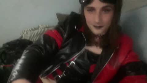 Snapshot of sodiumjunkie chatting on May 21, 8:16 pm sodiumjunkie online show from May 21, 8:16 pm