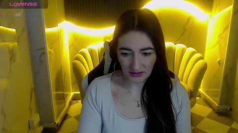 soffi_betacur_b online show from September 28, 12:43 pm