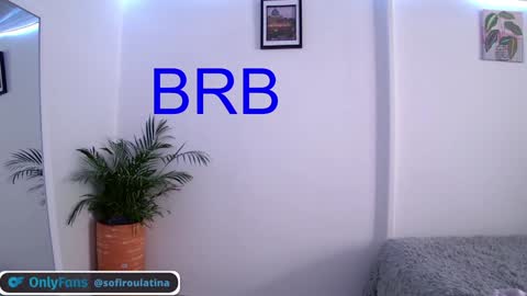 soffi_rousel_ online show from December 27, 8:18 pm