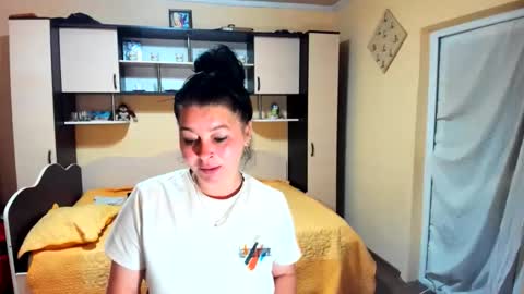 Soffy online show from May 26, 5:03 am