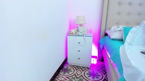 sofhyalove online show from March 26, 8:58 pm