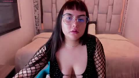 SOFI BLAKE online show from May 11, 12:33 pm