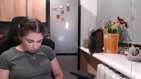 Sofi online show from April 19, 6:10 pm