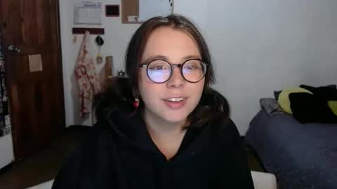 Snapshot of sofi_lynch chatting on March 27, 4:40 am Sofi Lynch online show from March 27, 4:40 am