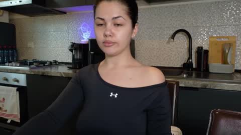 Snapshot of sofi_moon26 chatting on February 25, 3:21 pm sofi moon26 online show from February 25, 3:21 pm