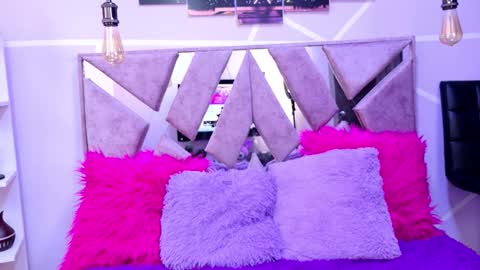 Sofi Noa online show from October 11, 11:20 am