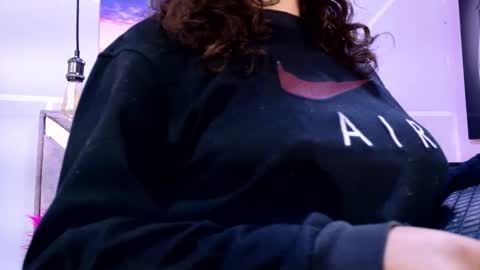 Sofi Noa online show from November 18, 11:14 am