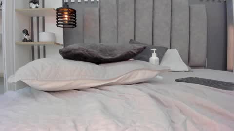 Snapshot of sofi_ramosx chatting on January 15, 12:09 am valen online show from January 15, 12:09 am