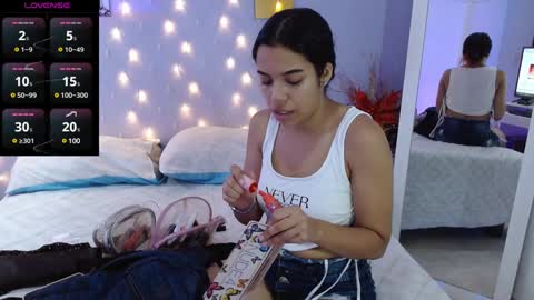 sofi smith online show from December 23, 7:41 pm