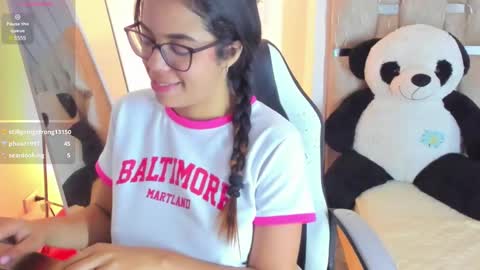 sofi smith online show from February 24, 11:19 pm