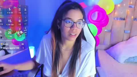 sofi smith online show from March 1, 10:42 pm