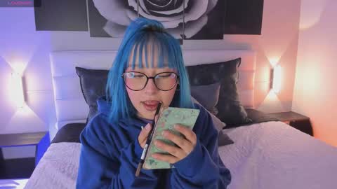 sofi_sp online show from October 7, 11:40 am