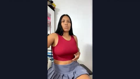Snapshot of sofia13vene chatting on May 20, 4:46 pm sofia vene online show from May 20, 4:46 pm