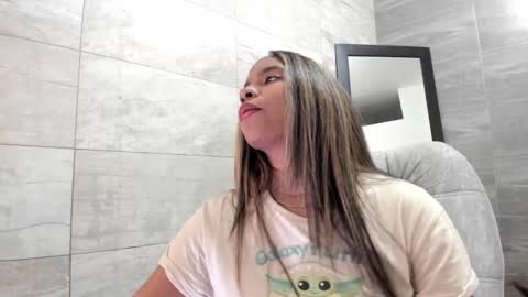 sofia86379 online show from December 16, 4:49 pm