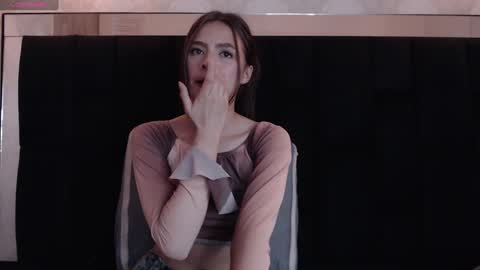 Snapshot of sofia_claark chatting on January 17, 3:43 pm Sofi online show from January 17, 3:43 pm