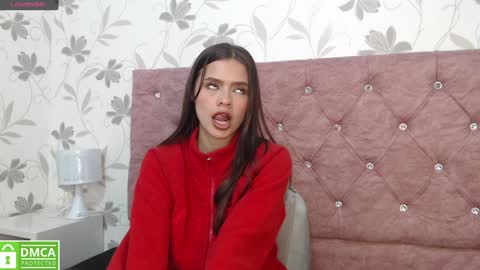 Snapshot of sofia_claark chatting on January 24, 12:41 pm Sofi online show from January 24, 12:41 pm