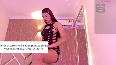    online show from November 18, 12:31 pm