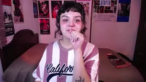 Snapshot of sofia_coolle chatting on February 24, 9:57 pm Sofi online show from February 24, 9:57 pm