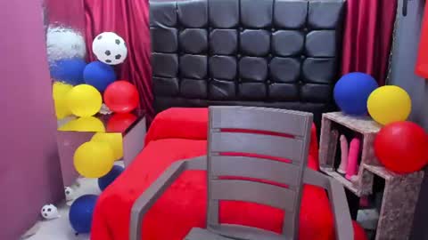 Snapshot of sofia_delrio chatting on June 27, 12:22 pm Miss Sofi online show from June 27, 12:22 pm