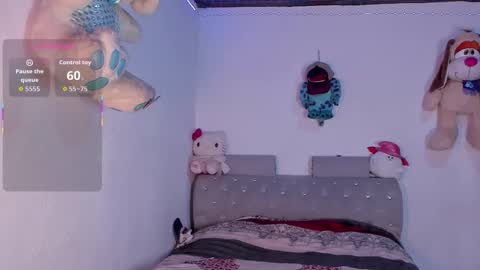 Snapshot of sofia_garcia01 chatting on September 28, 4:34 pm Sofia Garcia online show from September 28, 4:34 pm