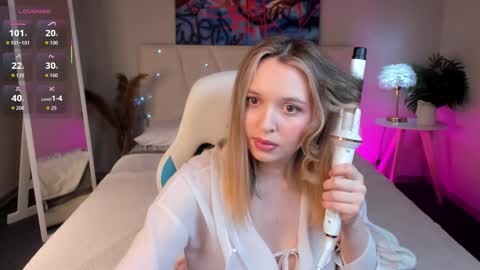 Snapshot of sofia_gaze chatting on January 15, 2:38 am Sofia Gaze online show from January 15, 2:38 am