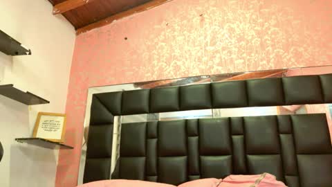 Sofia online show from November 11, 3:06 am