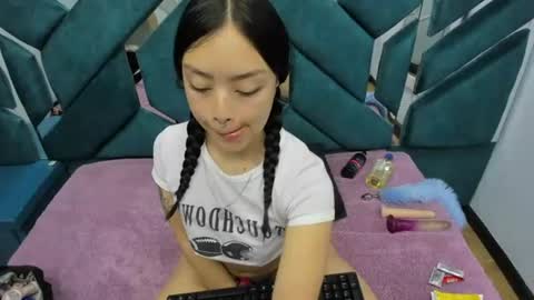 Snapshot of sofia_mirandaa chatting on June 26, 3:27 pm sofia miranda online show from June 26, 3:27 pm