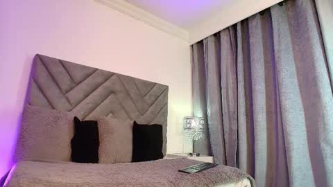 sofia_owens2 online show from October 11, 11:31 am