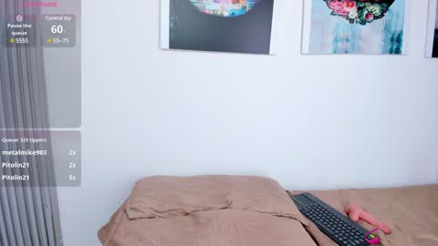 Snapshot of sofia_riveraa chatting on December 30, 11:17 pm SOFIA online show from December 30, 11:17 pm