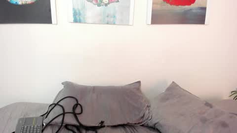 Snapshot of sofia_riveraa chatting on January 27, 11:43 pm SOFIA online show from January 27, 11:43 pm